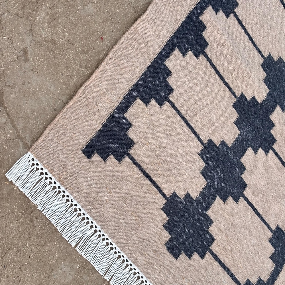 Handcrafted Multicolor Wool Vintage Dhurrie For Living